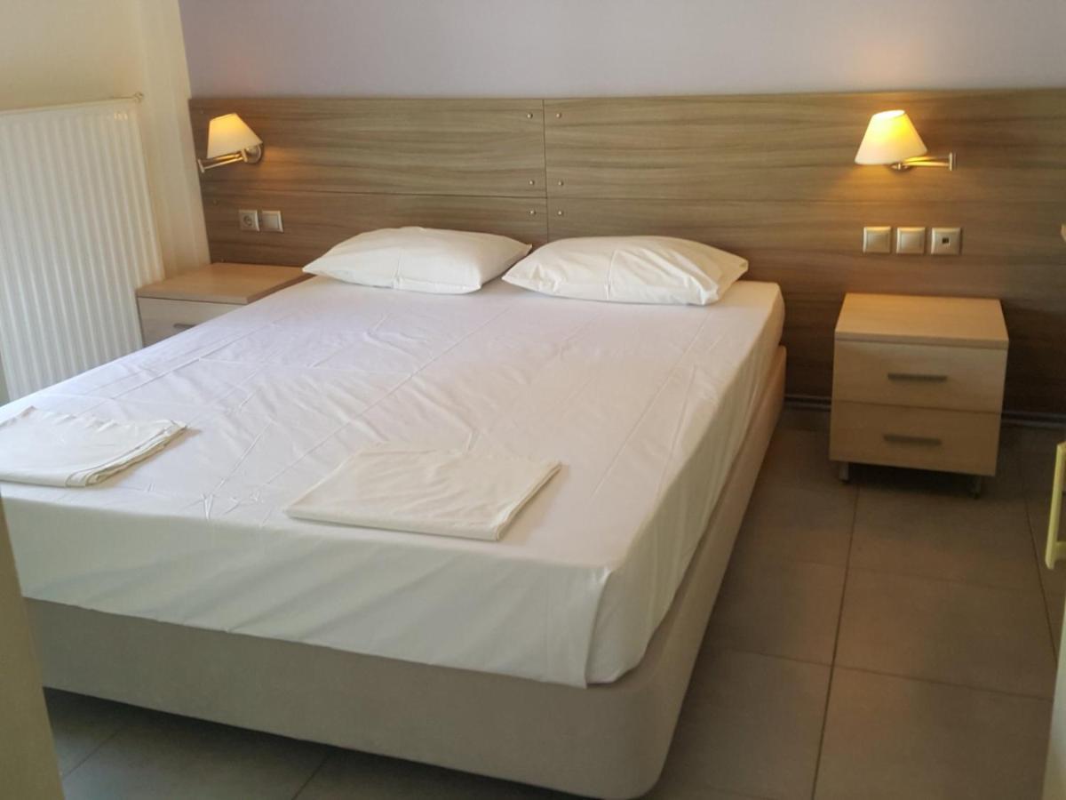 Aparthotel Alexandros Kamena Wurla Zewnętrze zdjęcie