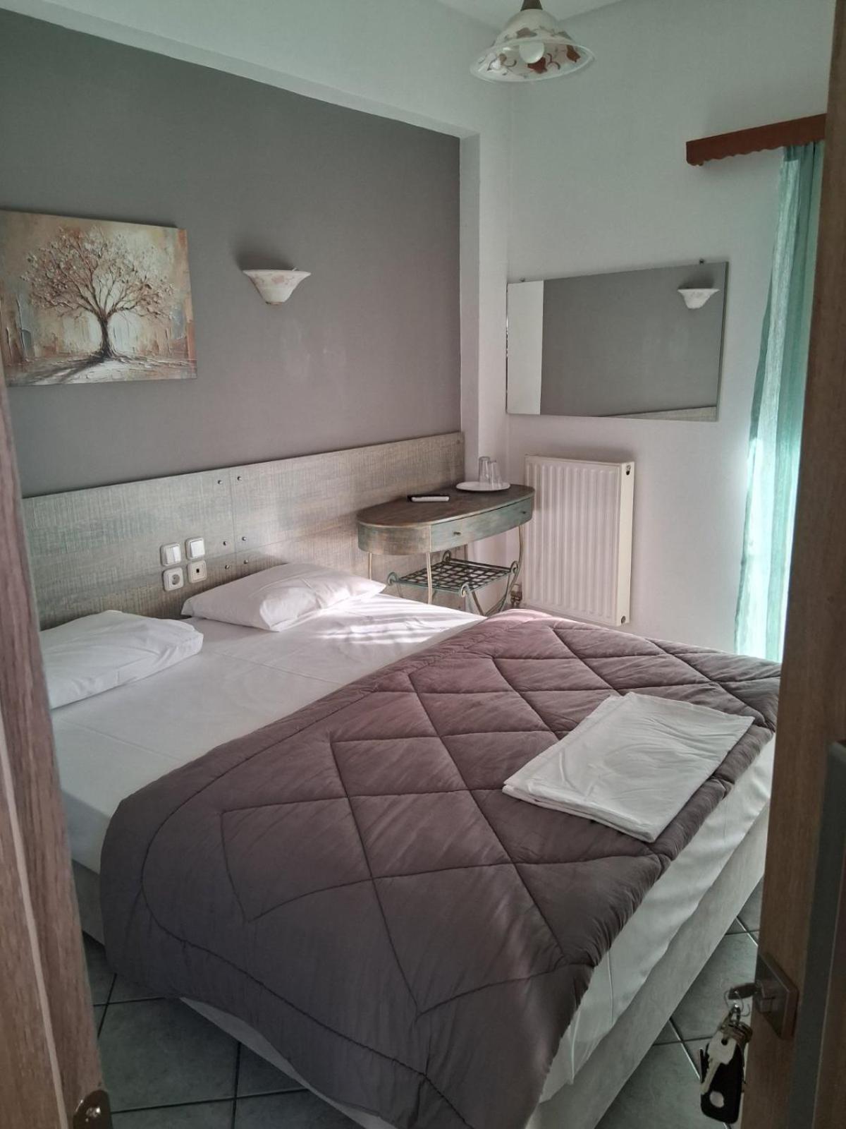 Aparthotel Alexandros Kamena Wurla Zewnętrze zdjęcie